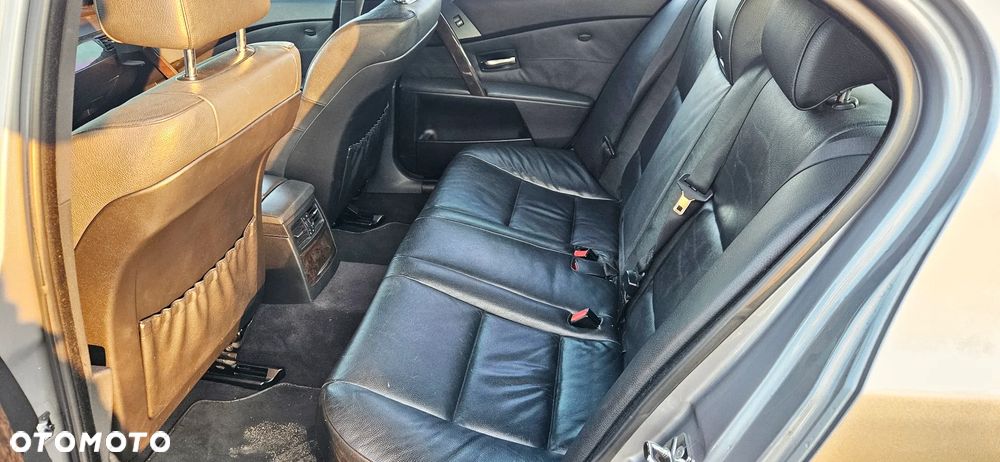 BMW Seria 5 - 10