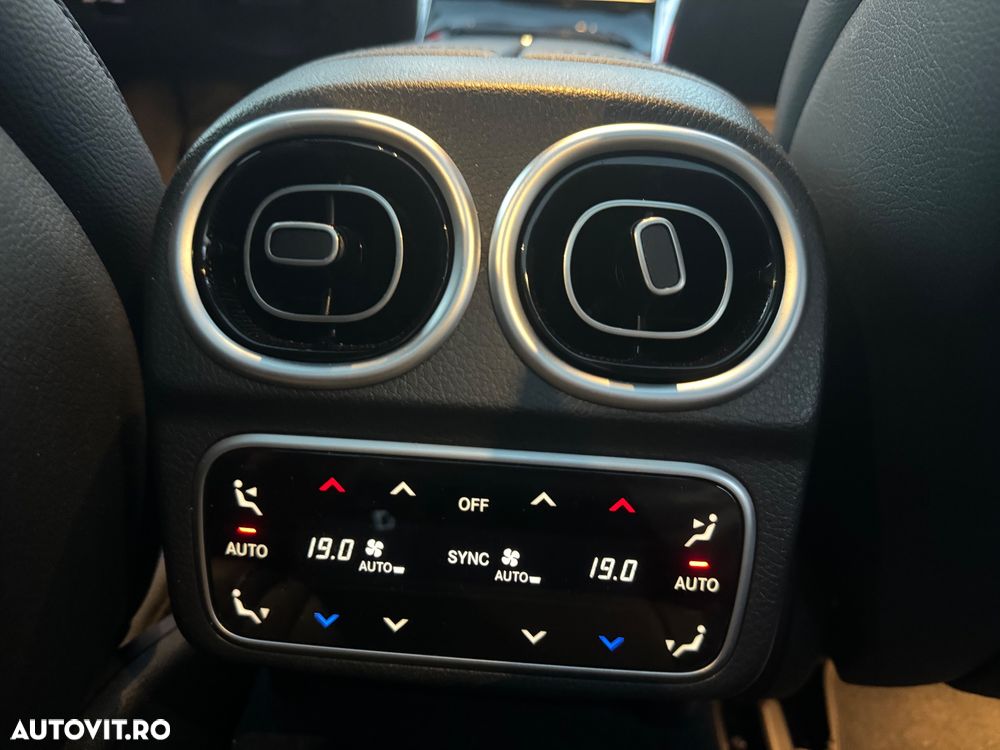 Mercedes-Benz C 300 4Matic 9G-TRONIC AMG Line Advanced - 17