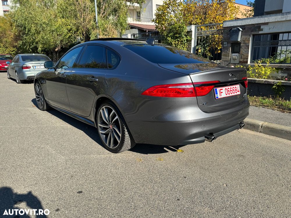 Jaguar XF 25d AWD R-Sport - 17