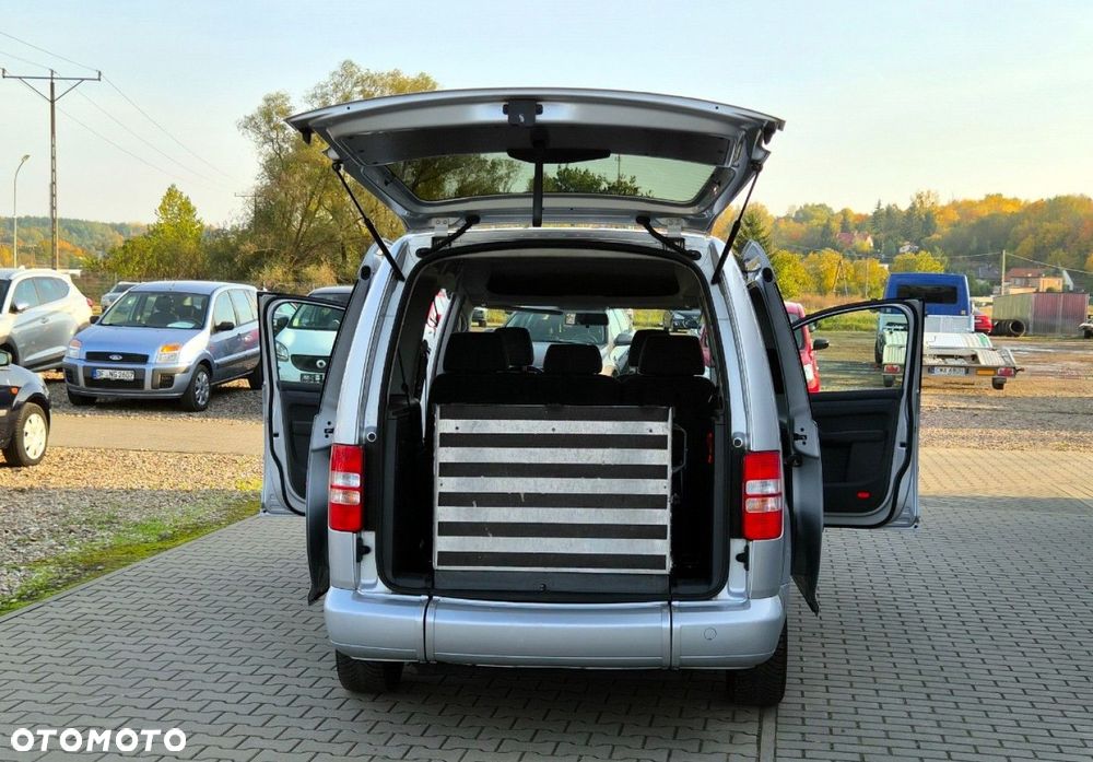 Volkswagen Caddy 2011