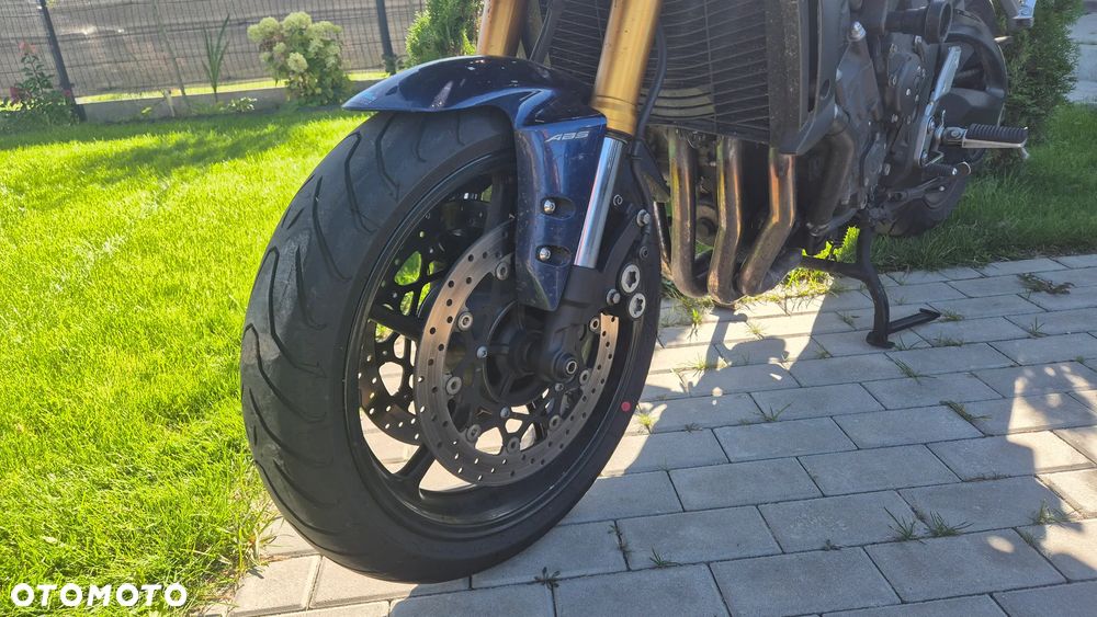 Yamaha FZ - 7