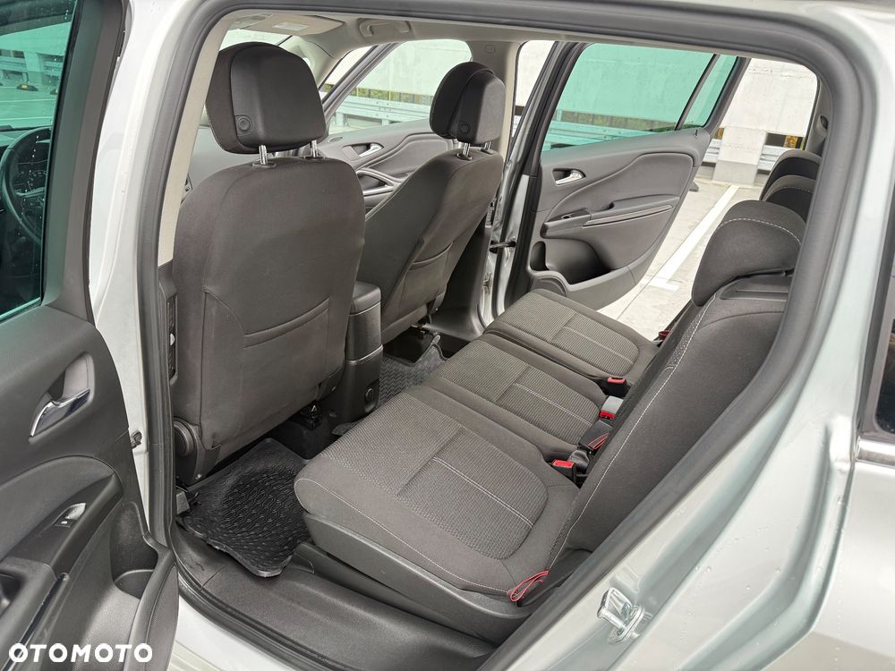 Opel Zafira 1.6 T Enjoy - 32