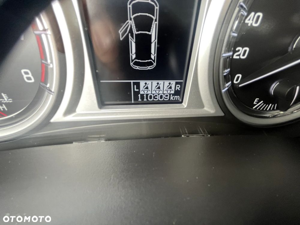 Suzuki Vitara 1.6 Comfort 2WD - 25