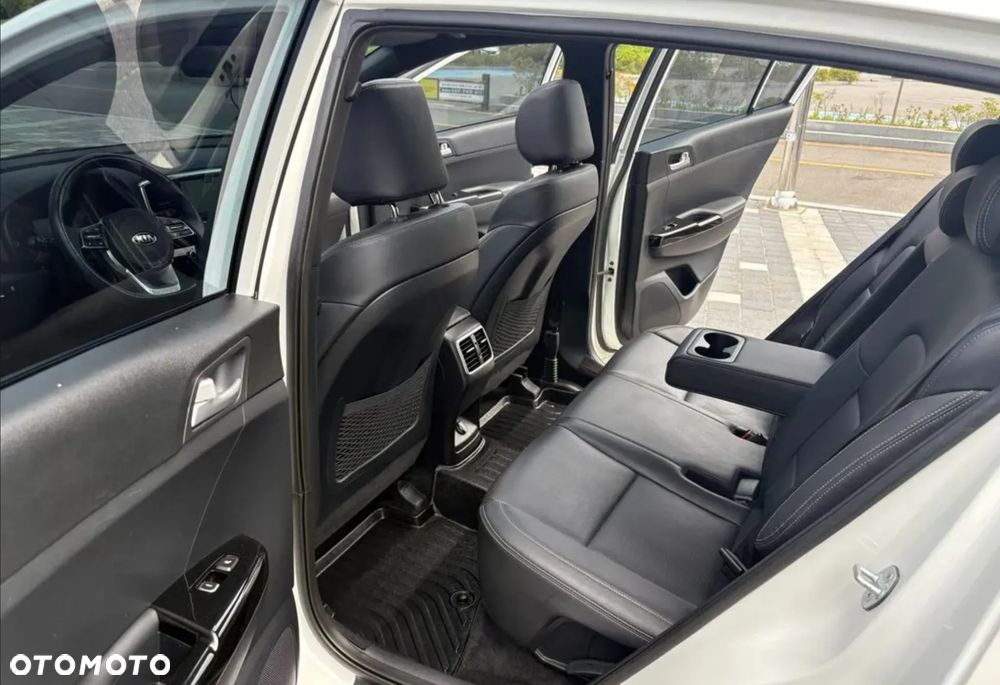 Kia Sportage - 12
