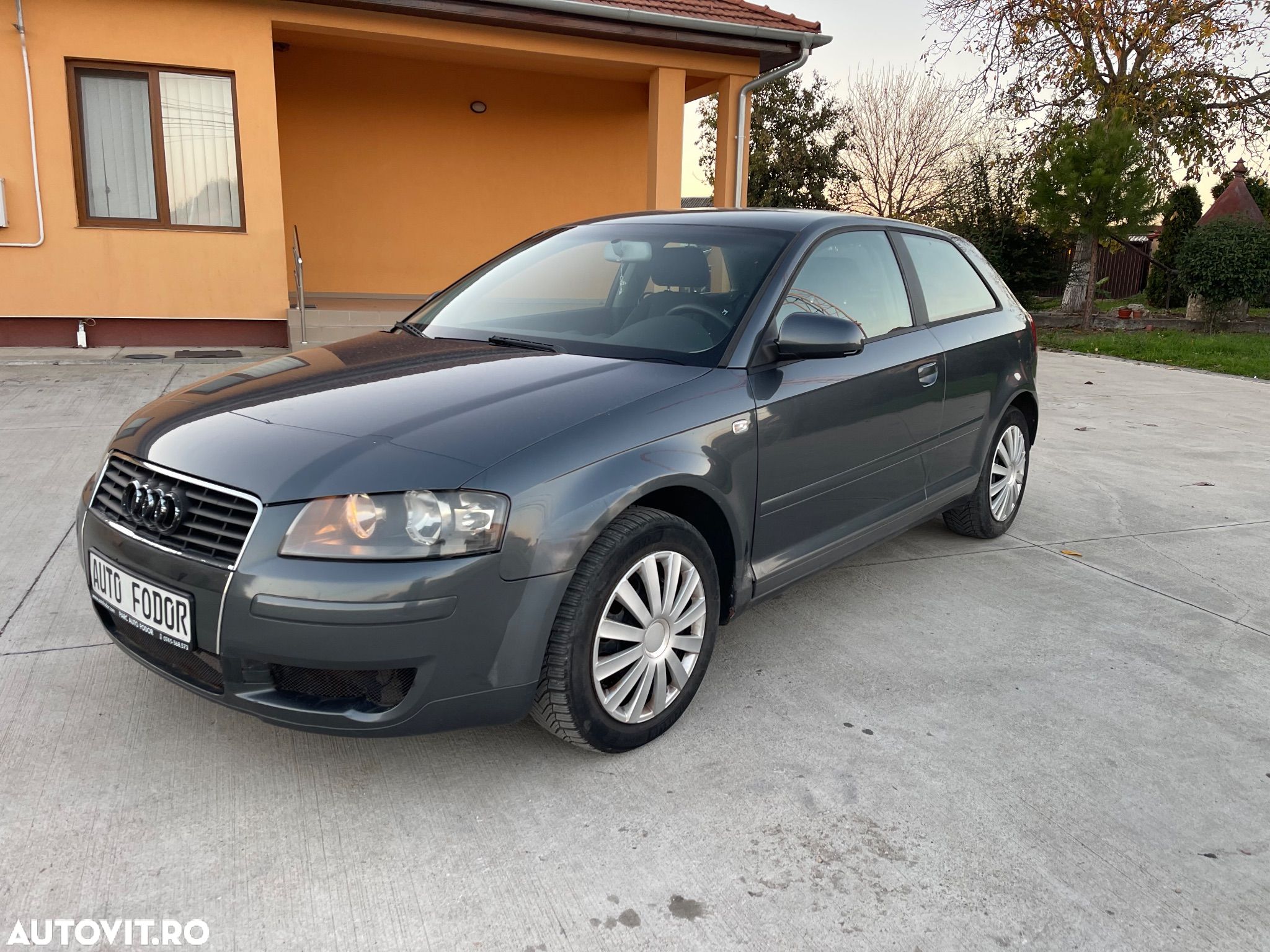 Audi A3 1.6 Ambition - 1