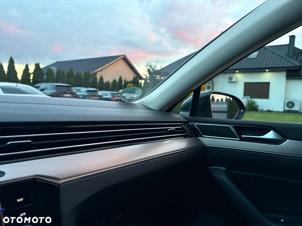 Volkswagen Passat 1.8 TSI (BlueMotion Technology) DSG Highline - 28