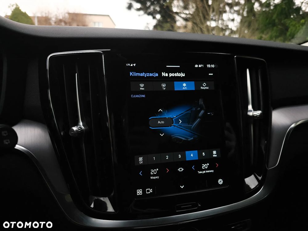 Volvo V60 B4 D Momentum Pro - 24