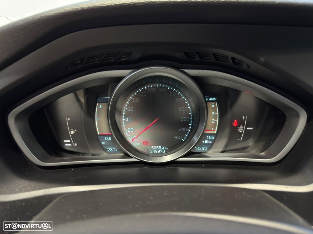 Volvo V40 1.6 D2 Eco Momentum - 19