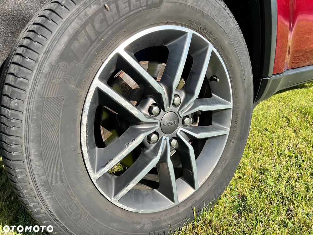 Jeep Grand Cherokee - 17