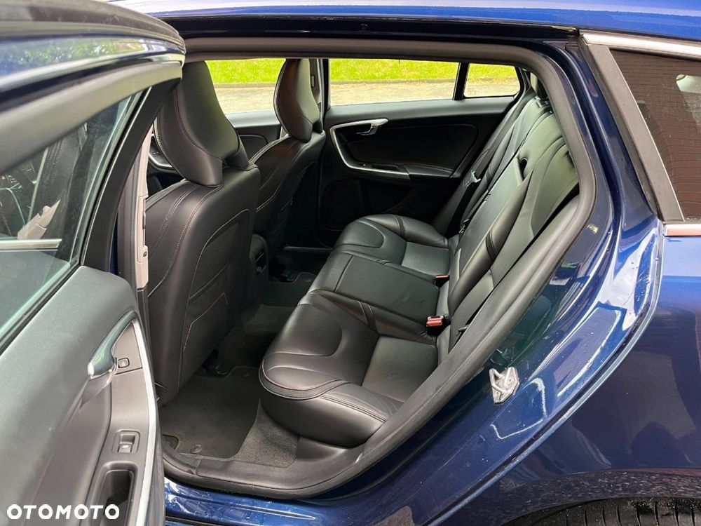 Volvo V60 D3 Summum - 20