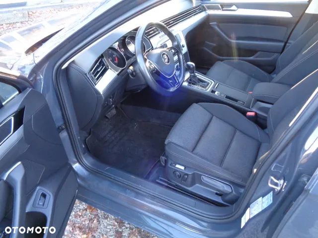 Volkswagen Passat 2.0 TDI BMT Comfortline DSG - 13