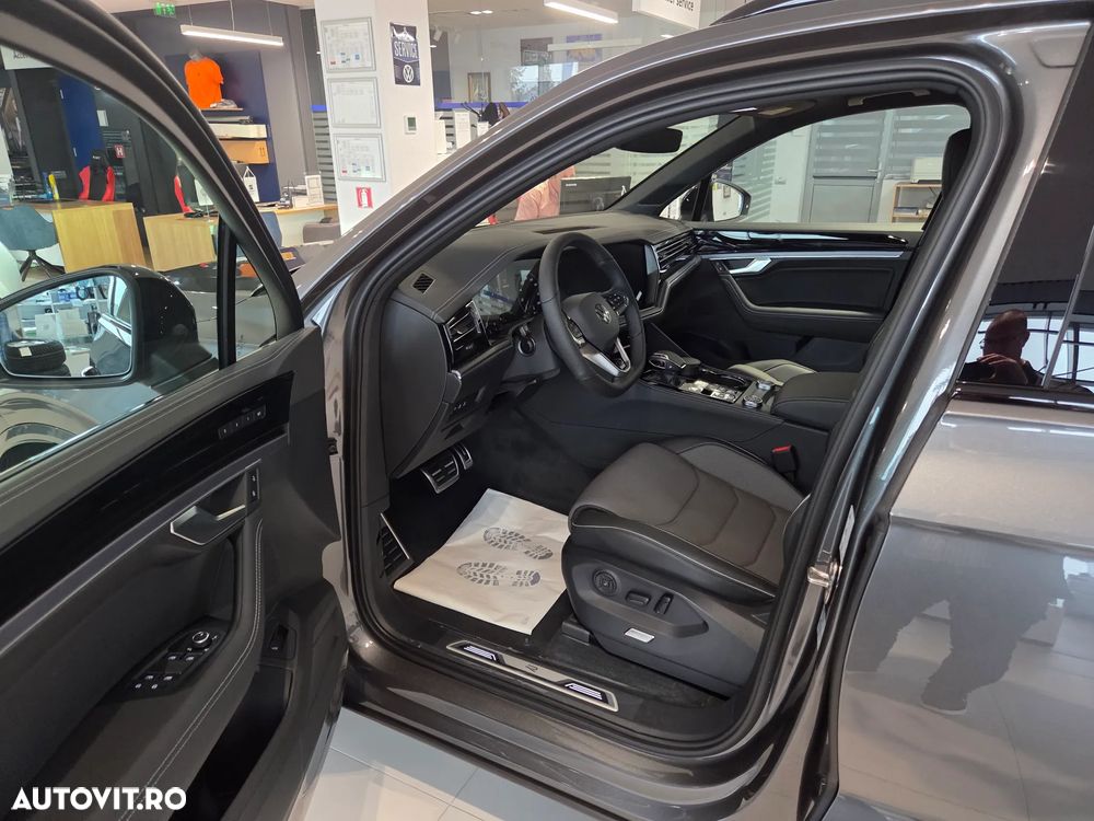 Volkswagen Touareg V6 TDI 4MOTION R-Line - 16