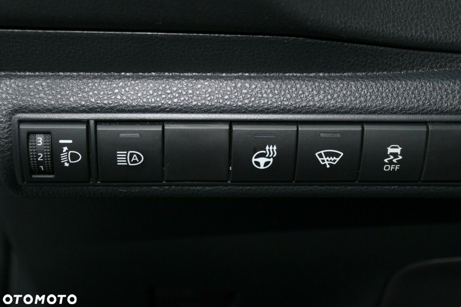 Suzuki Swace - 17
