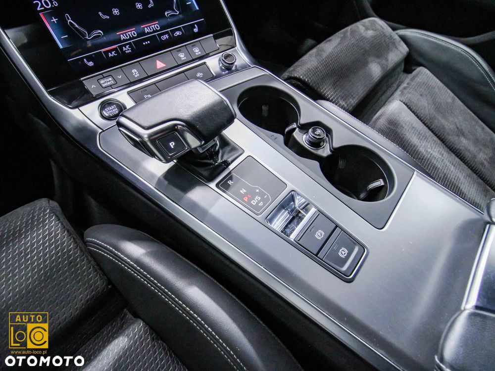 Audi A6 Avant 45 TFSI quattro S tronic S line - 28