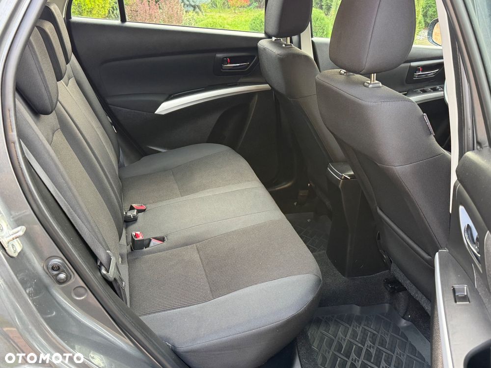 Suzuki SX4 - 17