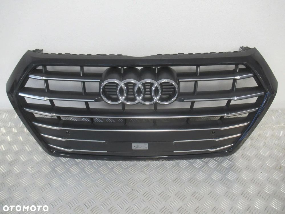 GRILL GRIL ATRAPA AUDI Q5 II S-LINE PDC 80A853651C 80A853651D 80A853651E 2016-2020 - 2