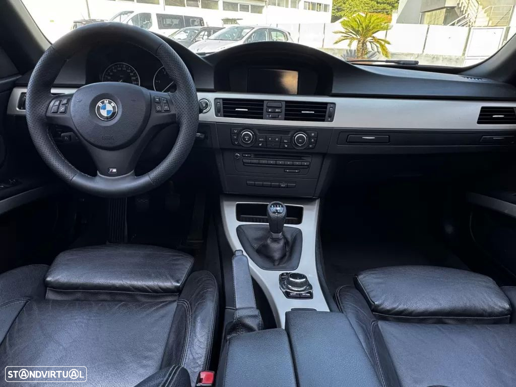 BMW 320 d Coupe Edição M - 29