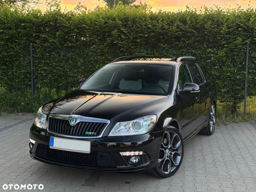 Skoda Octavia 2.0 TDI CR DPF DSG RS - 4