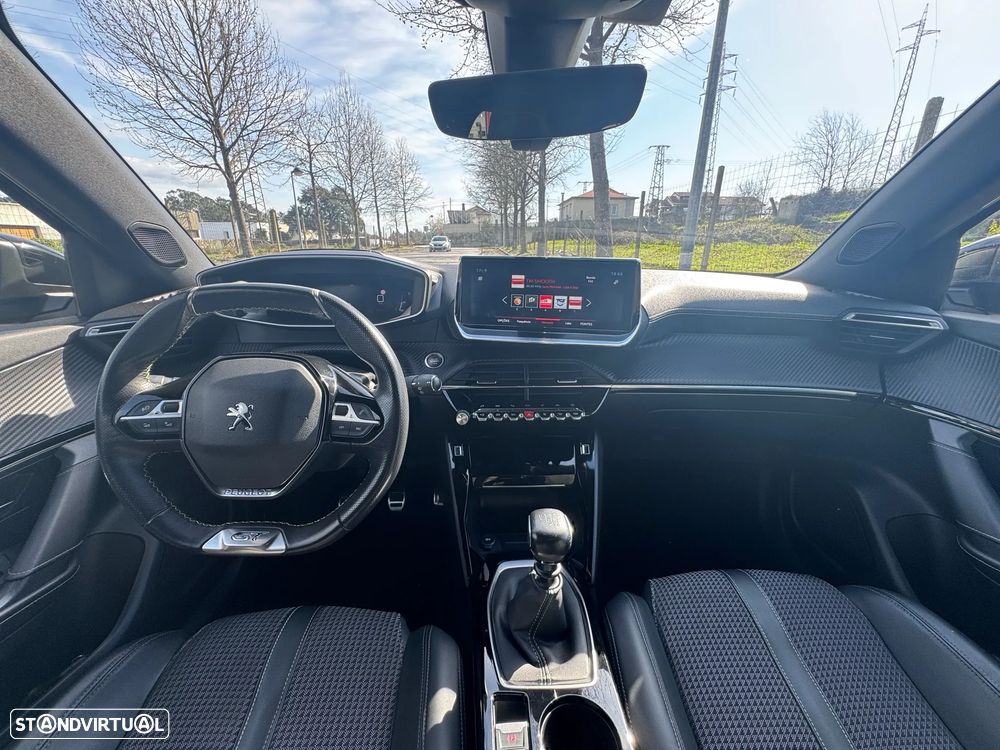 Peugeot 2008 1.2 PureTech GT Line - 10