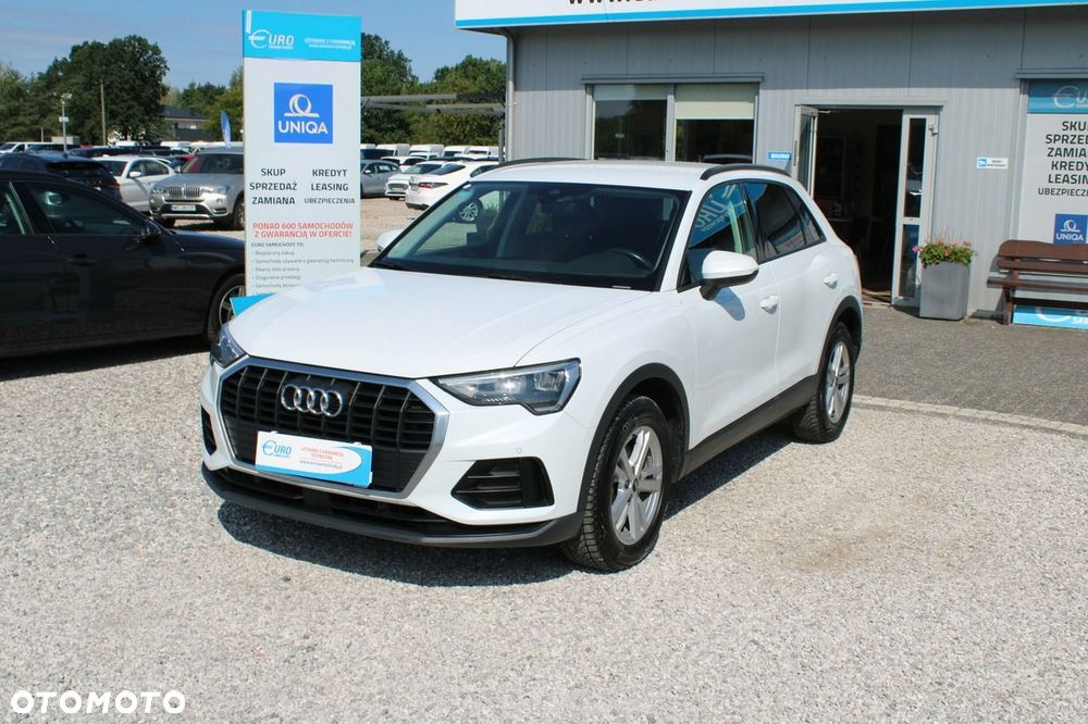 Audi Q3 2021 photo 2