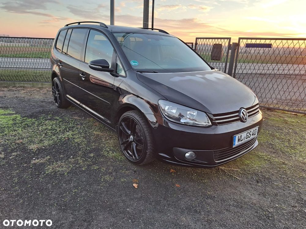 Volkswagen Touran 1.4 TSI Conceptline DSG - 1