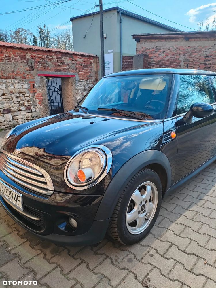 MINI Cooper Standard - 4