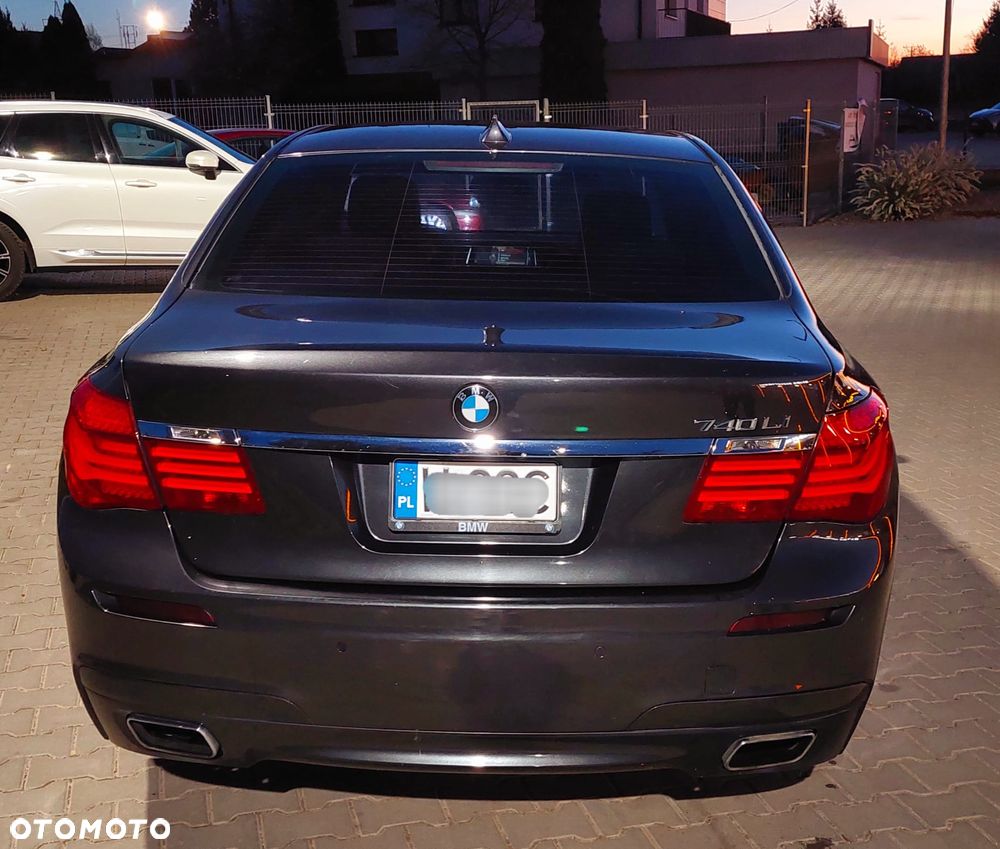 BMW Seria 7 740Li - 7