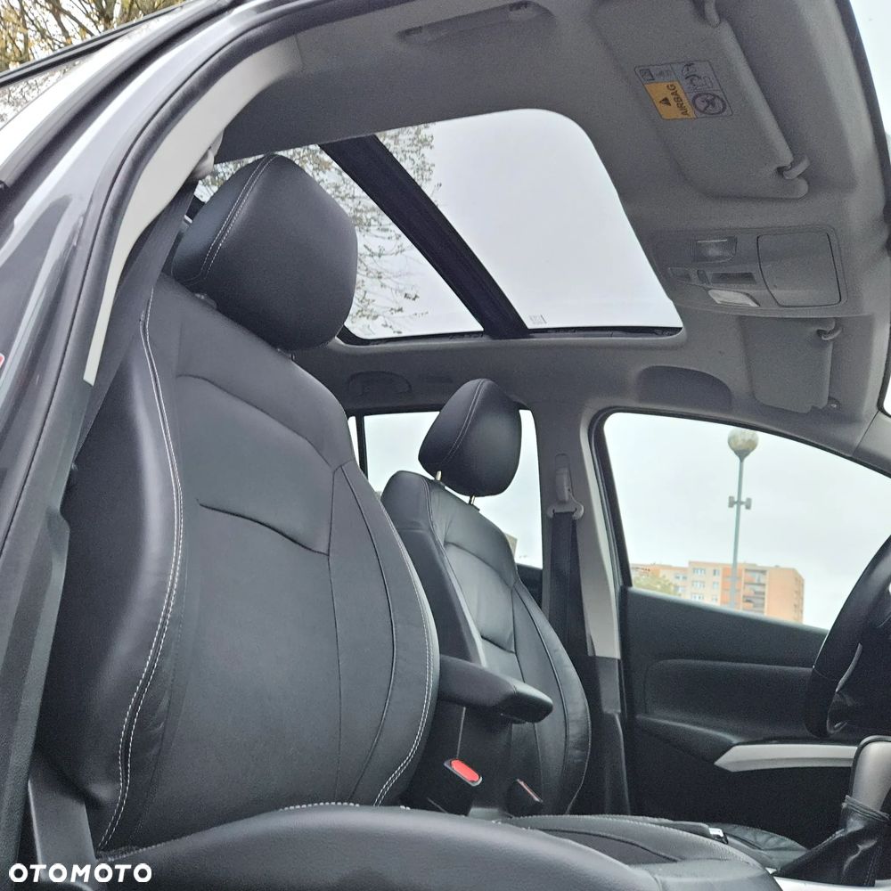 Suzuki SX4 - 31
