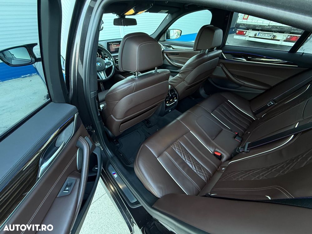 BMW Seria 5 530d xDrive AT - 11