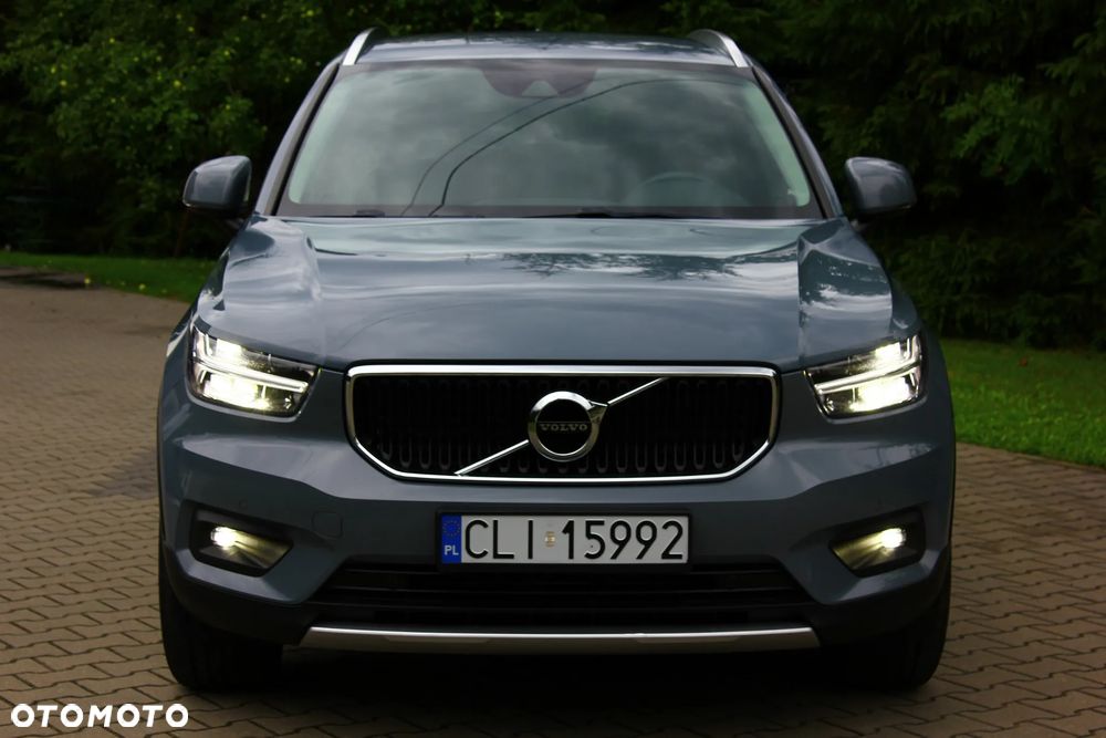 Volvo XC 40 T3 Momentum Pro - 25