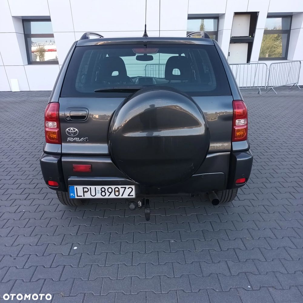 Toyota RAV4 - 7