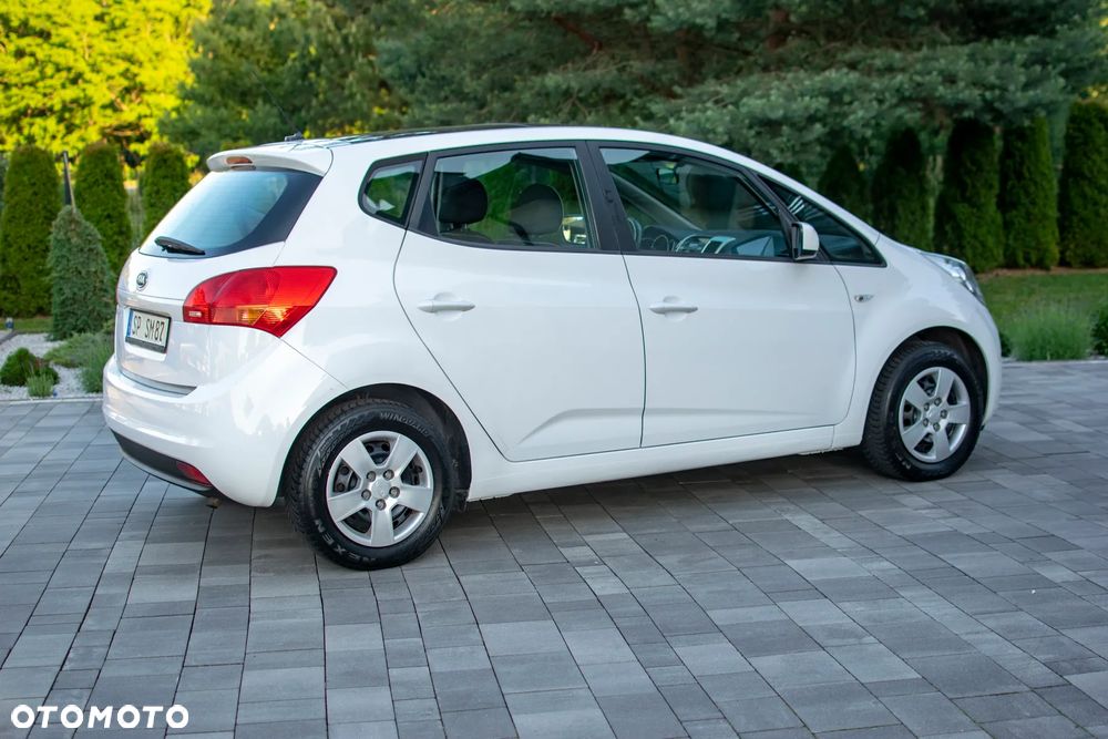 Kia Venga - 16
