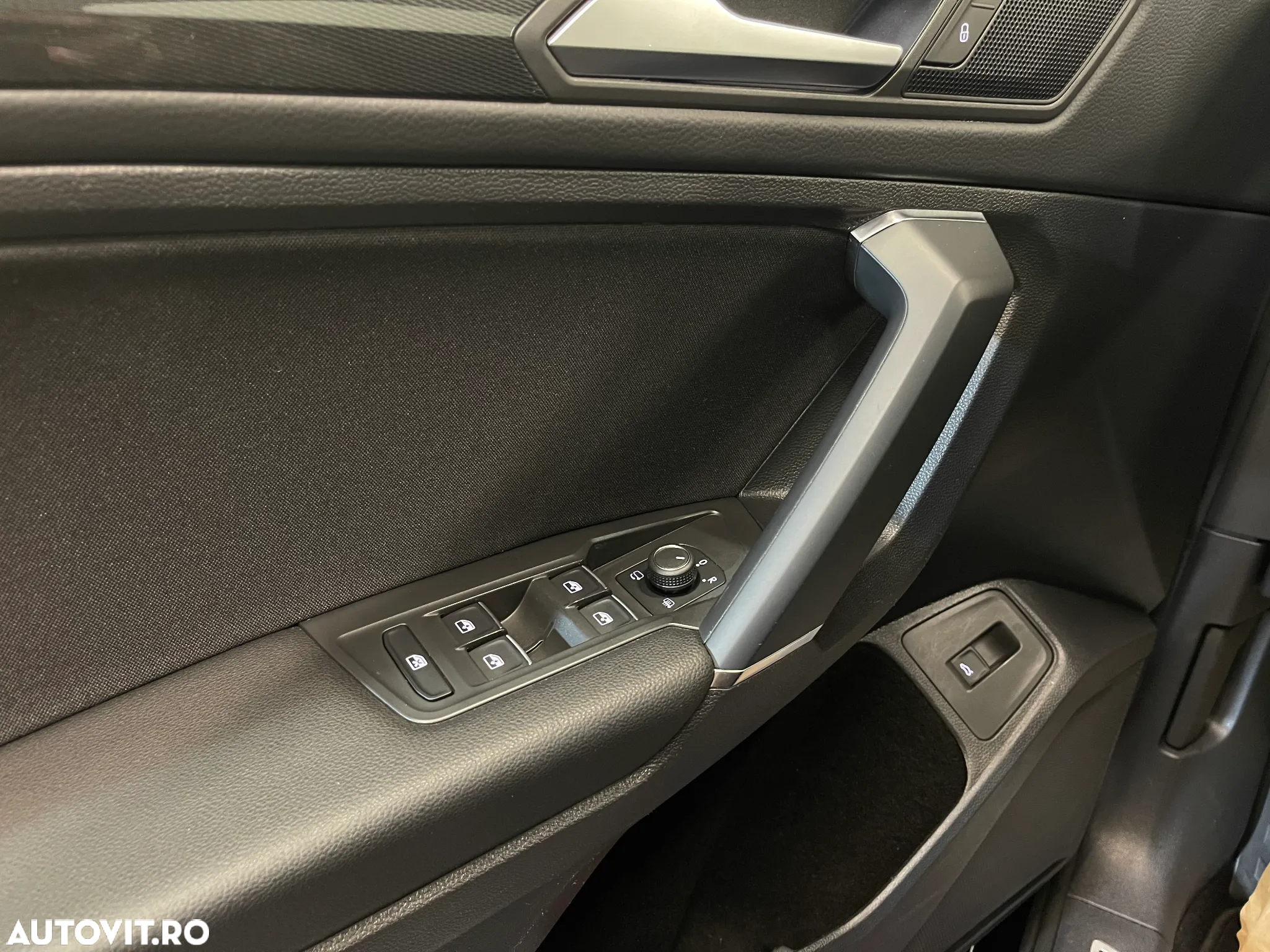 Volkswagen Tiguan Allspace 2.0 TDI DSG R-Line - 34