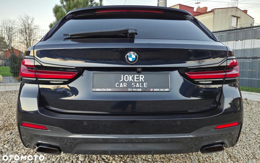 BMW Seria 5 520d xDrive Touring M Sport Edition - 12