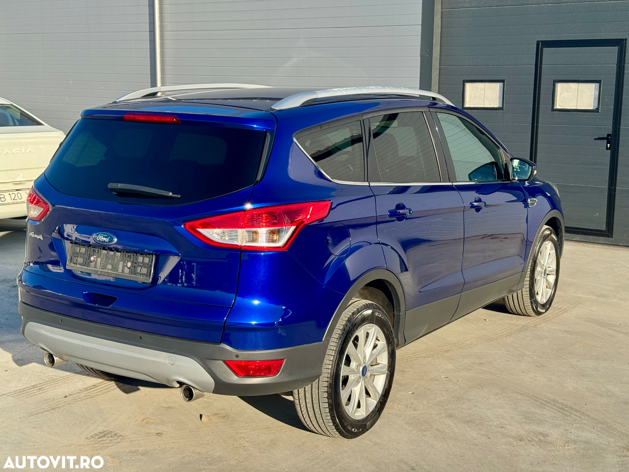 Ford Kuga 2.0 TDCi 2WD Trend - 6
