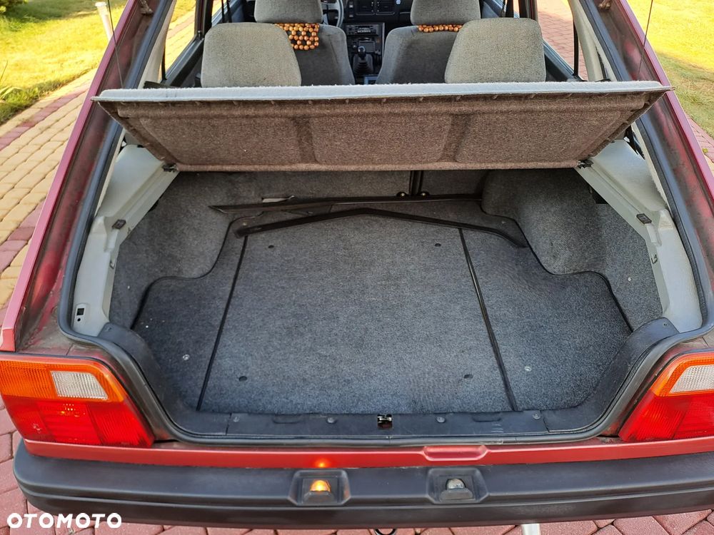 Polonez Caro - 23