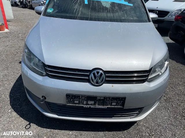 Dezmembrez Volkswagen Touran 2 an 2011 motor 1.6 tdi CAYC - 7