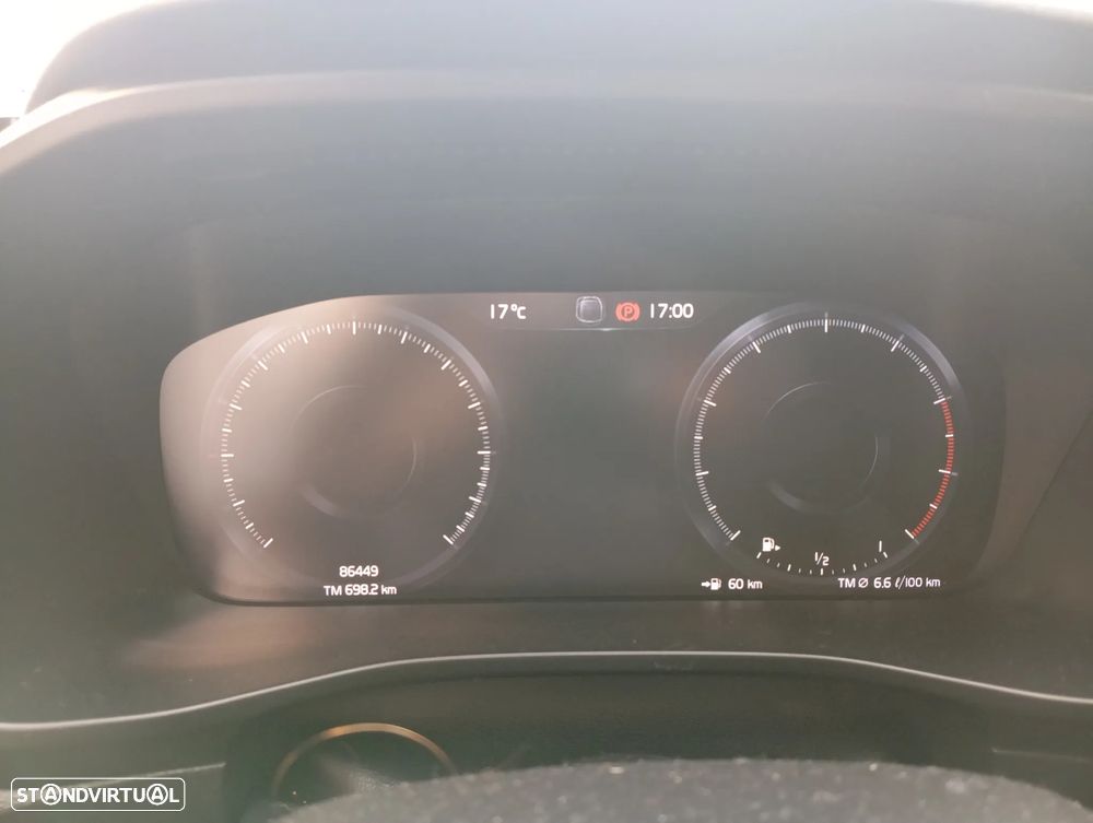 Volvo XC 40 1.5 T3 Momentum - 7