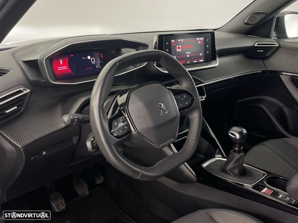 Peugeot 2008 1.2 PureTech Allure - 16