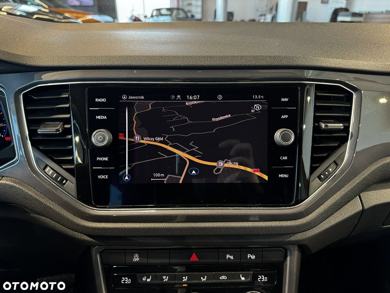 Volkswagen T-Roc - 26
