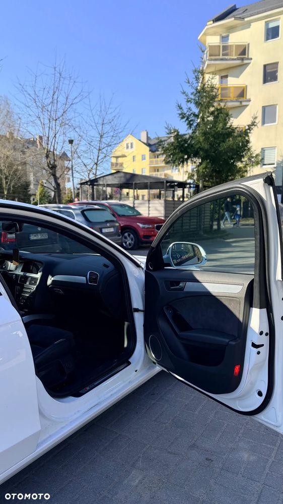 Audi A4 Limousine - 5