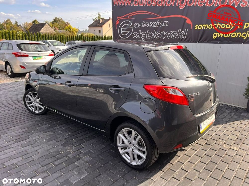 Mazda 2 - 5
