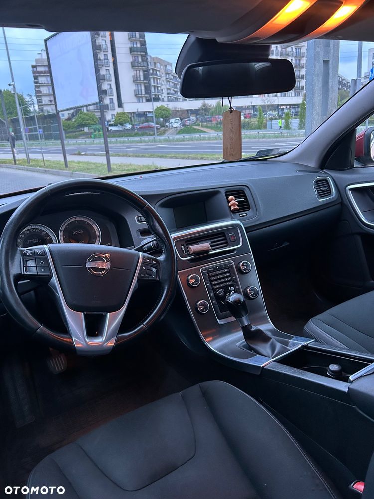 Volvo S60 D3 Summum - 2