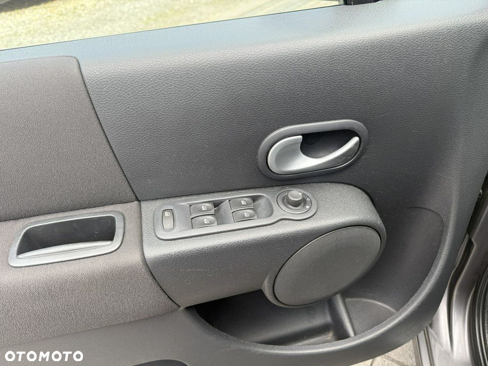 Renault Modus - 18
