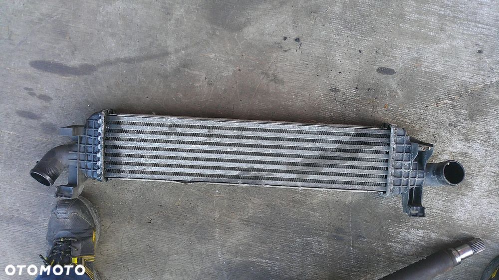VOLVO V50 2.0D 136 KM INTERCOOLER - 2