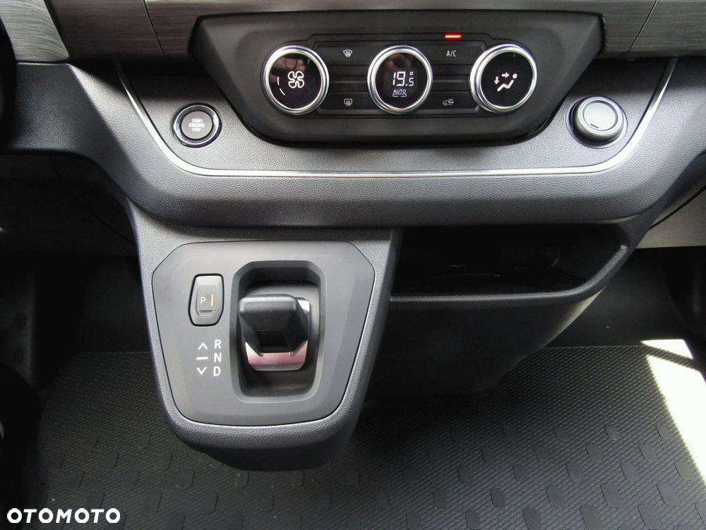 Renault Trafic Kombi 2.0 170KM Blue dCi L2 Equilibre AT9 - 12