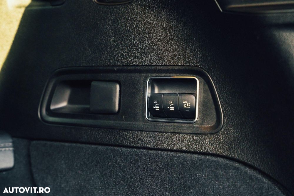 Mercedes-Benz GLS - 21