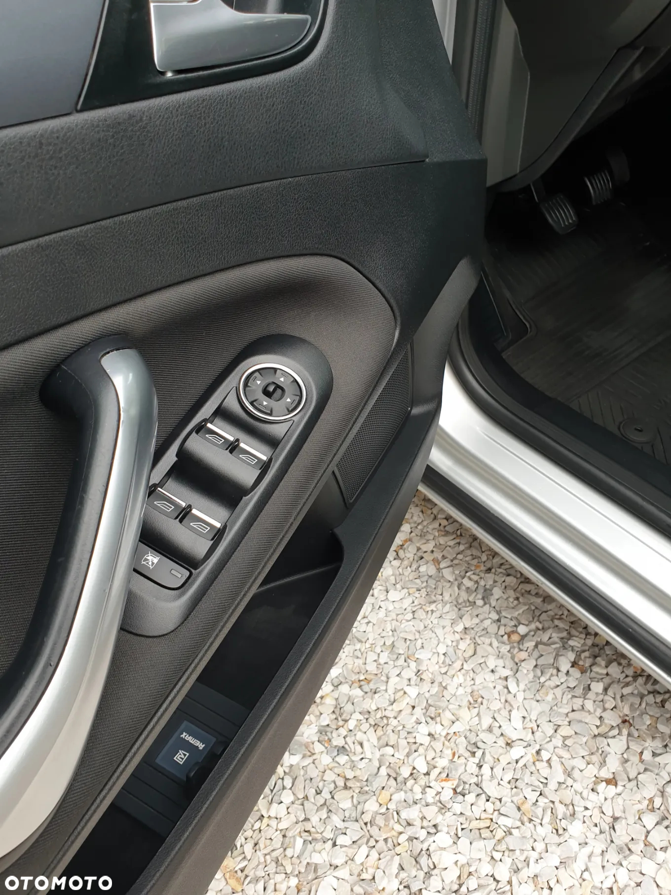 Ford Mondeo 2.0 Silver X - 14