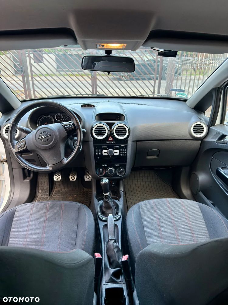 Opel Corsa - 12