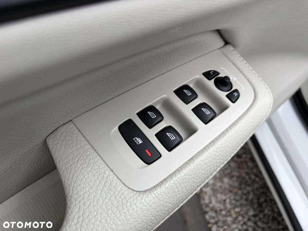 Volvo V60 D4 Inscription - 33